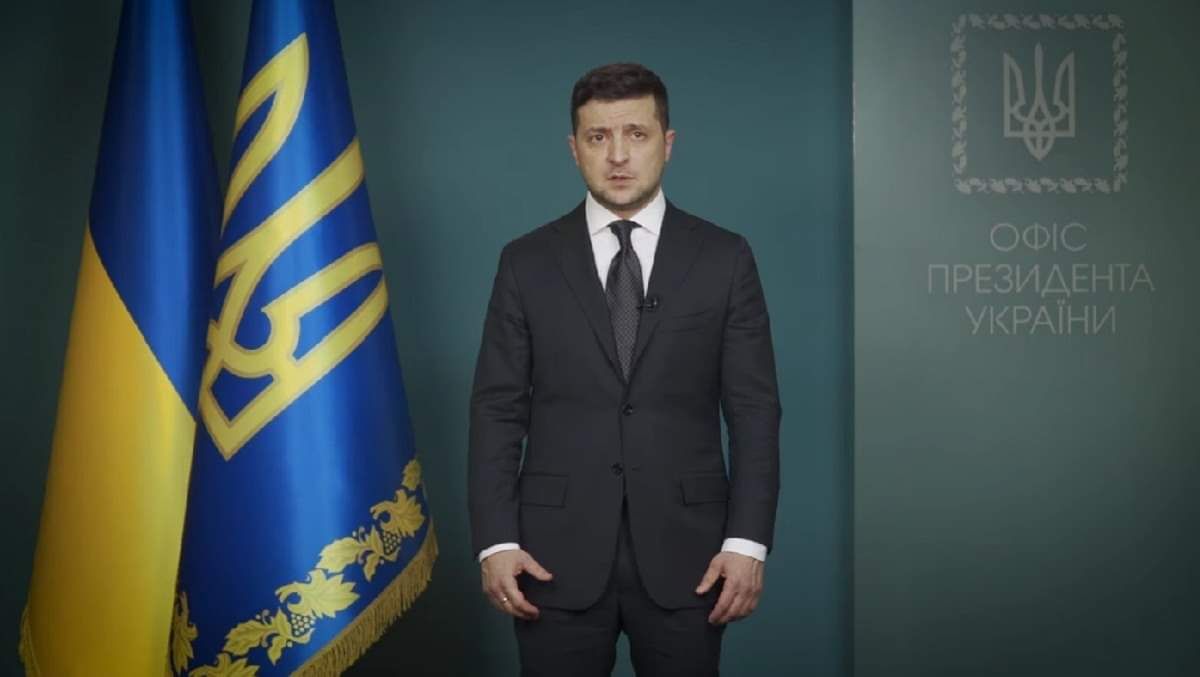 Зеленський звернувся до українців через ситуацію довкола коронавірусу
