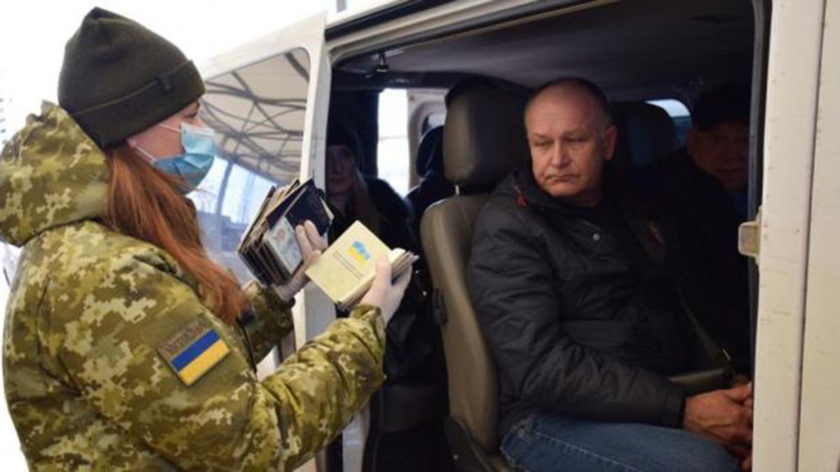 Митниця оприлюднила список закритих на карантин пунктів пропуску