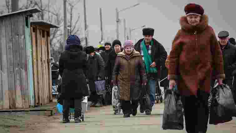На Донбасі закривають на карантин усі пункти пропуску до ОРДЛО