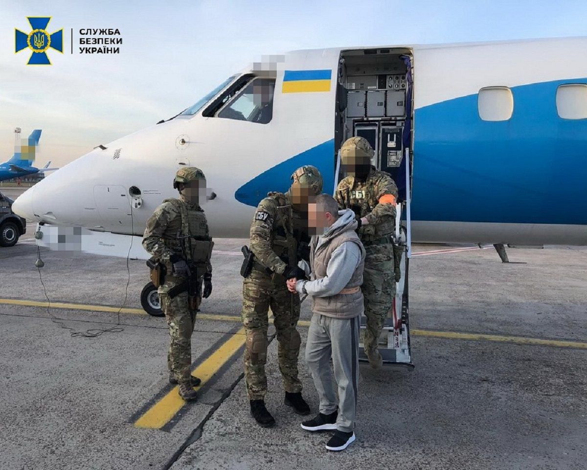 До України екстрадували підозрюваного в організації вбивства Катерини Гандзюк