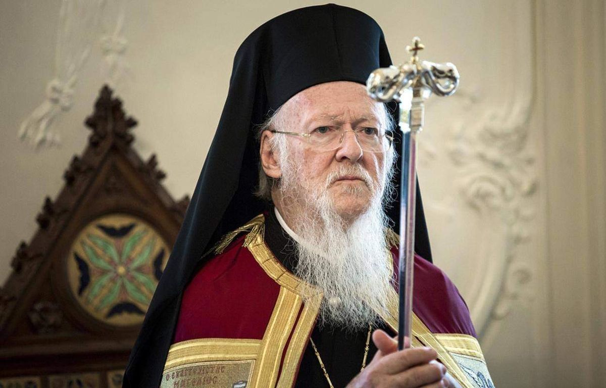 Вселенський патріарх наказав припинити усі богослужіння в церквах