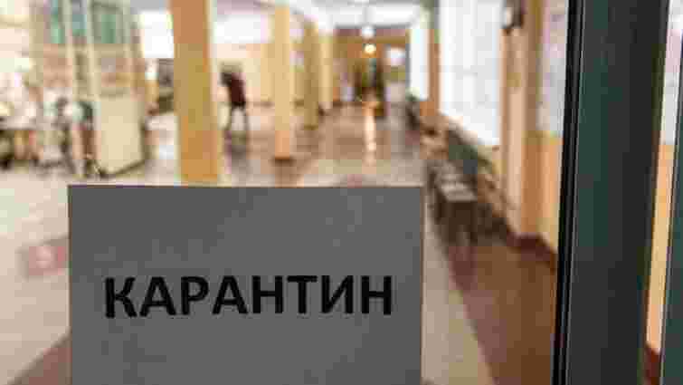 Українці почали заражати коронавірусом одне одного, – МОЗ