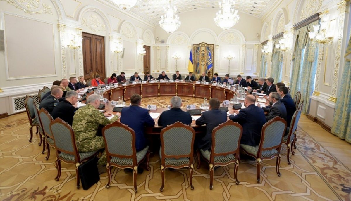 РНБО оголосить надзвичайний стан в Україні