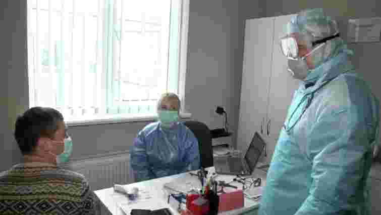 За ніч у Львові ще в 21 людини лікарі запідозрили коронавірус
