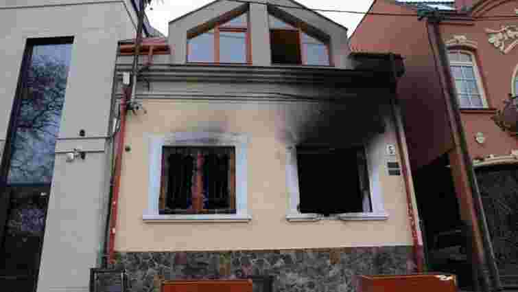 Трьох поляків засудили за підпал будівлі Товариства угорської культури в Ужгороді