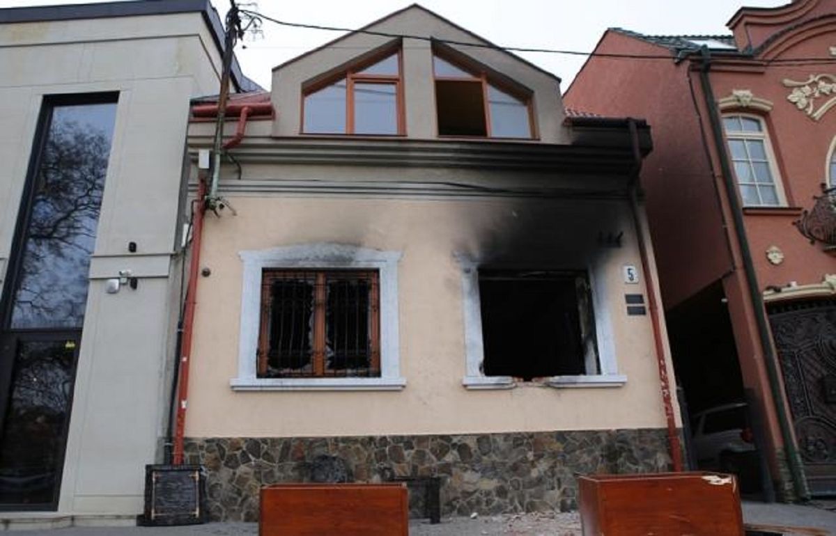 Трьох поляків засудили за підпал будівлі Товариства угорської культури в Ужгороді