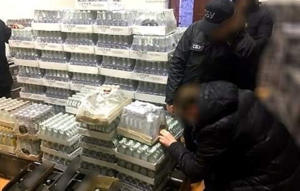 На львівському горілчаному заводі вилучили велику партію фальсифікату