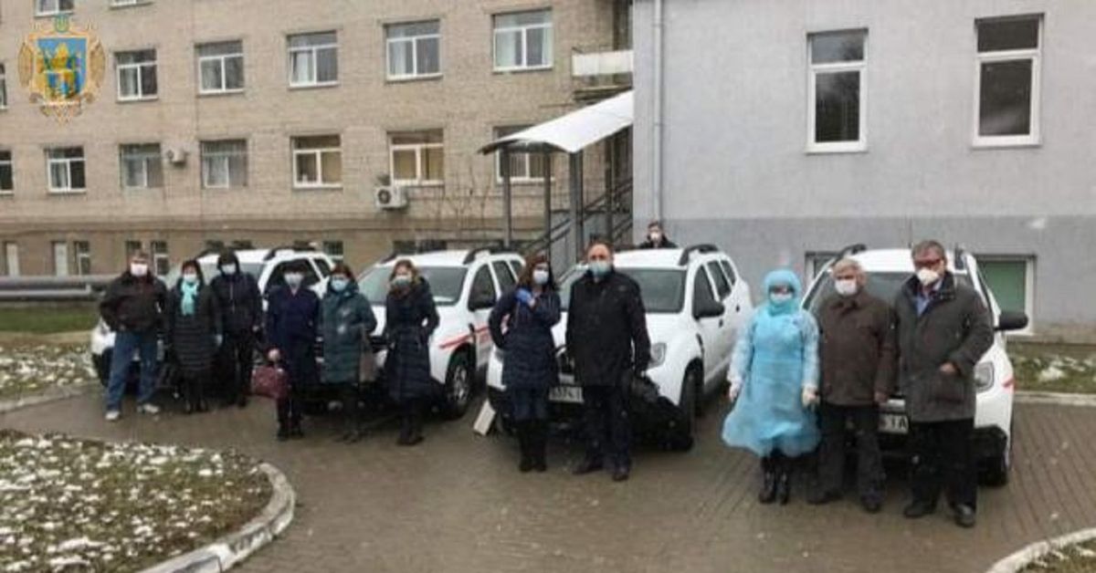 У районах Львівщини розпочали експрес-тестування мешканців на коронавірус 