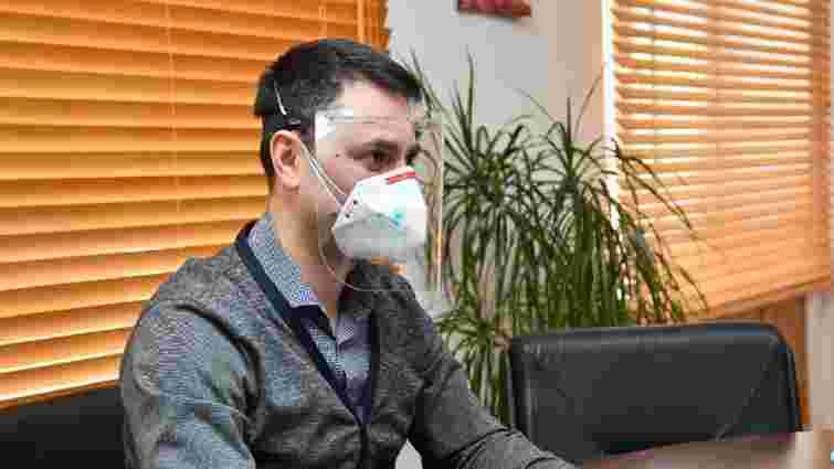 На Рівненщині маски-екрани для лікарів друкуватимуть на 3D-принтері