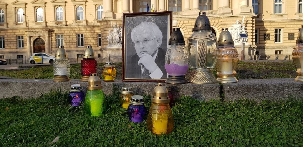 In memoriam Іван Вакарчук