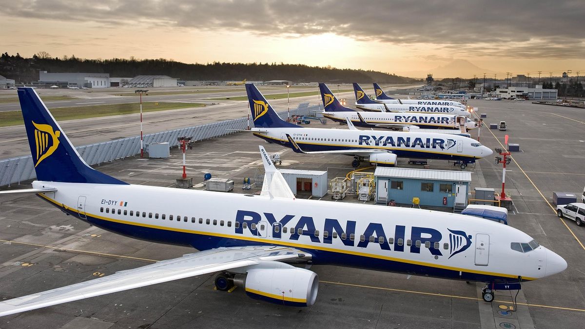 Ryanair отримав дозвіл на польоти зі Львова і Києва в Італію