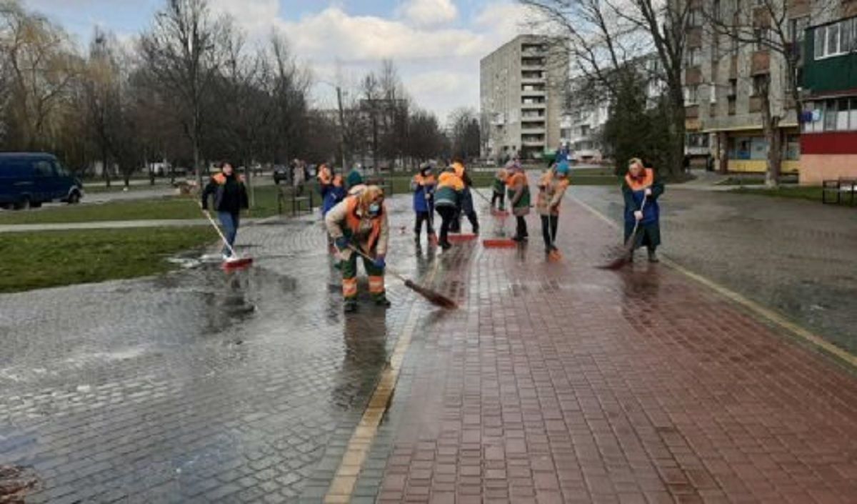 Львівським комунальникам виплатять по 5 тис. грн премії