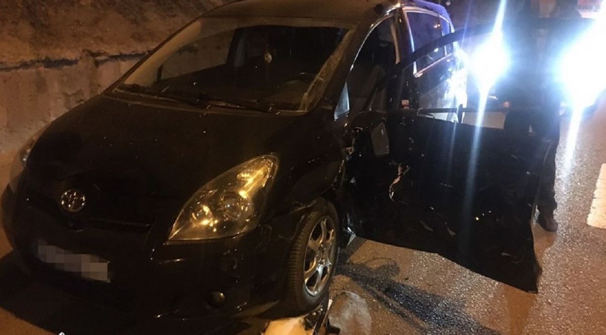 П'яний 30-річний львів'янин розбив припарковане авто та втік з місця ДТП