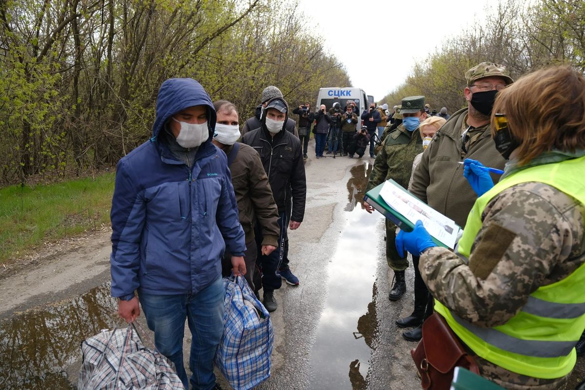 Офіс президента опублікував список звільнених з полону бойовиків українців