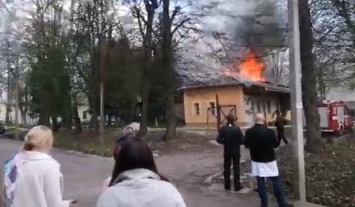 На території львівської психлікарні загорівся корпус реабілітації атовців