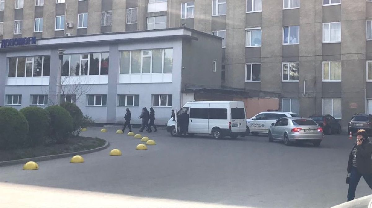 Одного із підозрюваних у вбивстві валютника затримали у лікарні