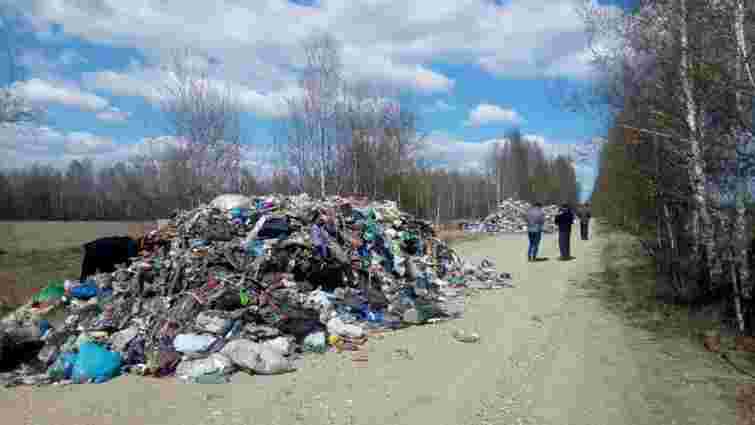 Львівська мерія провела розслідування через скидання сміття на Житомирщині