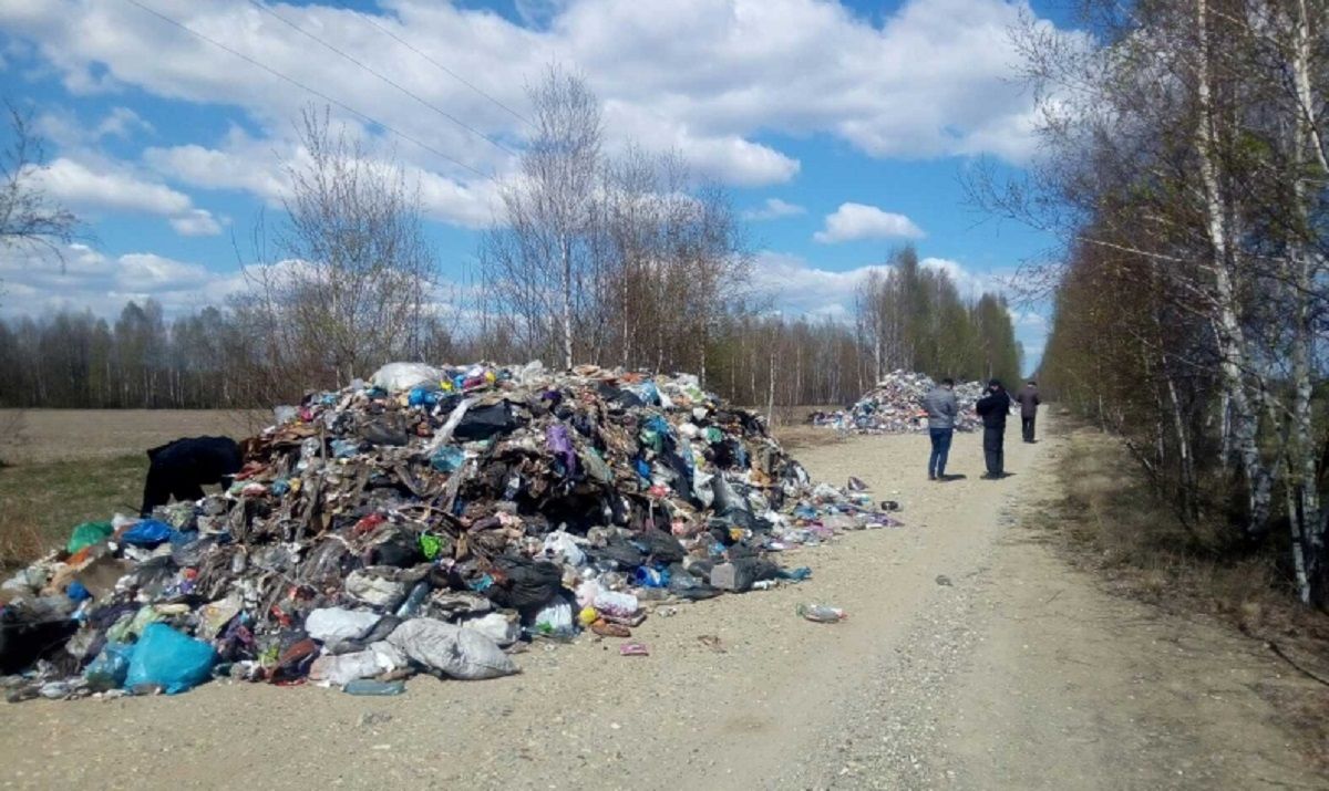 Львівська мерія провела розслідування через скидання сміття на Житомирщині