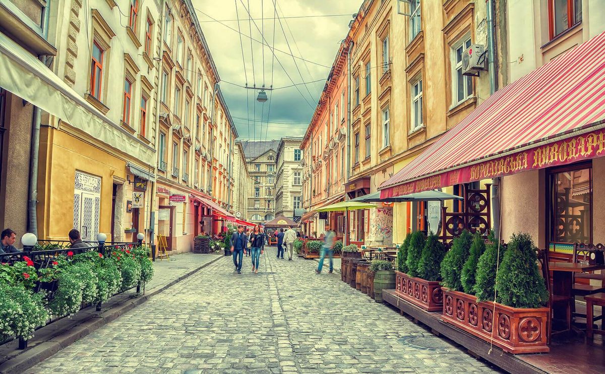 Внаслідок карантину в Україні збанкрутували 40% кафе і ресторанів
