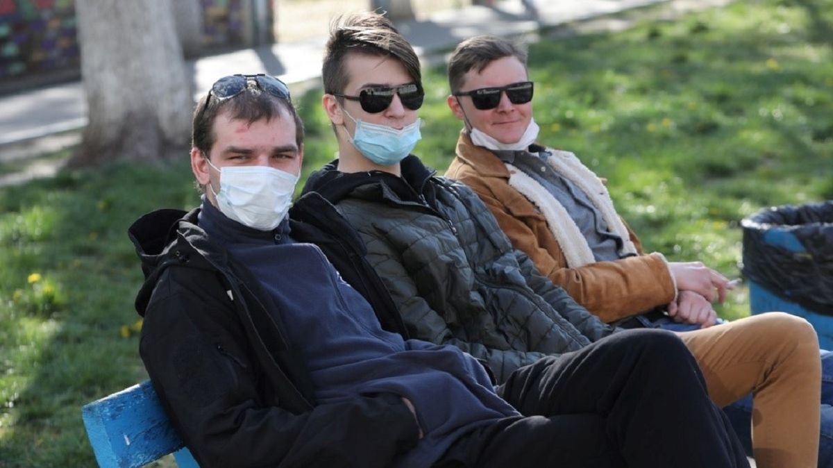 Уряд продовжив карантин до 22 травня з певними послабленнями
