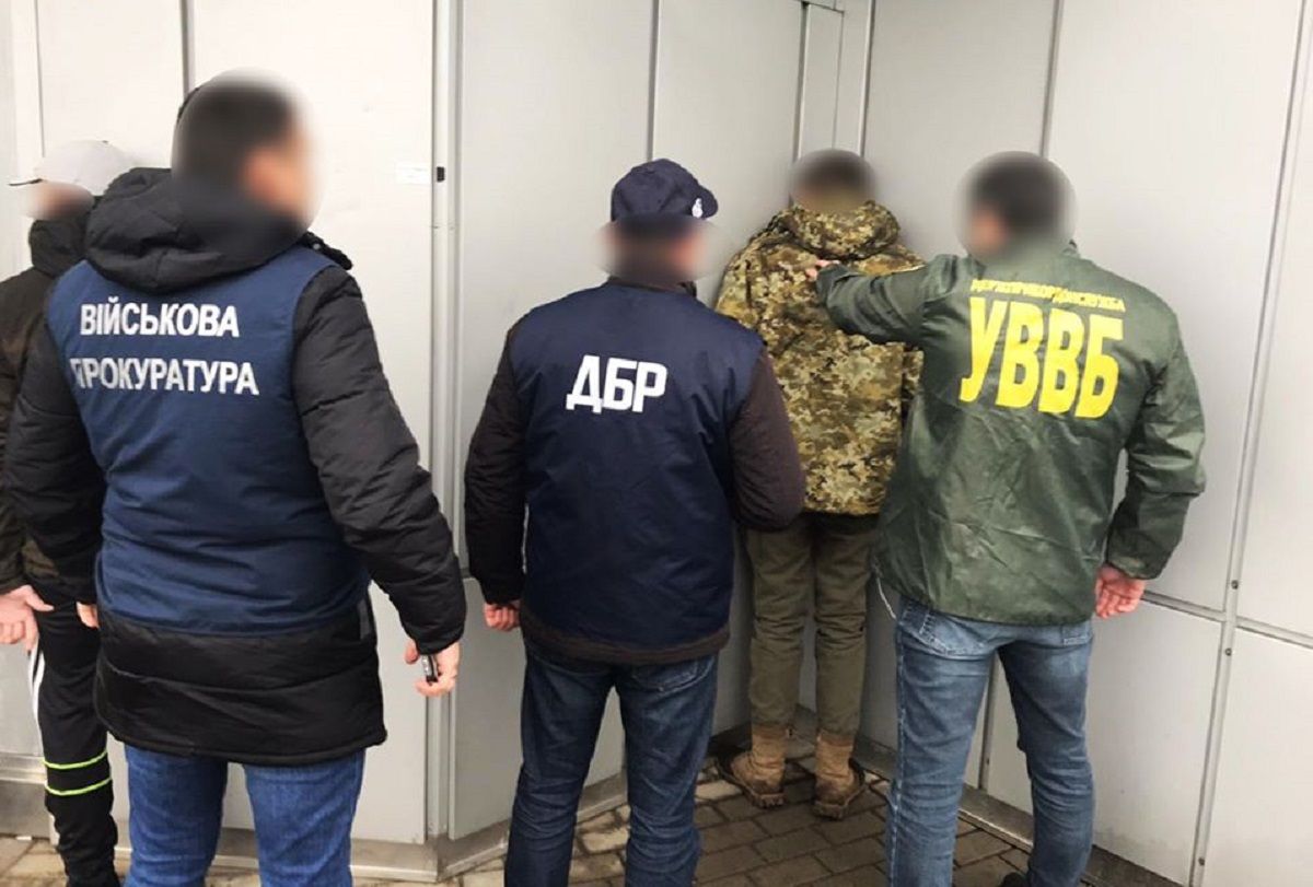 Львівського прикордонника викрили на збуті наркотиків
