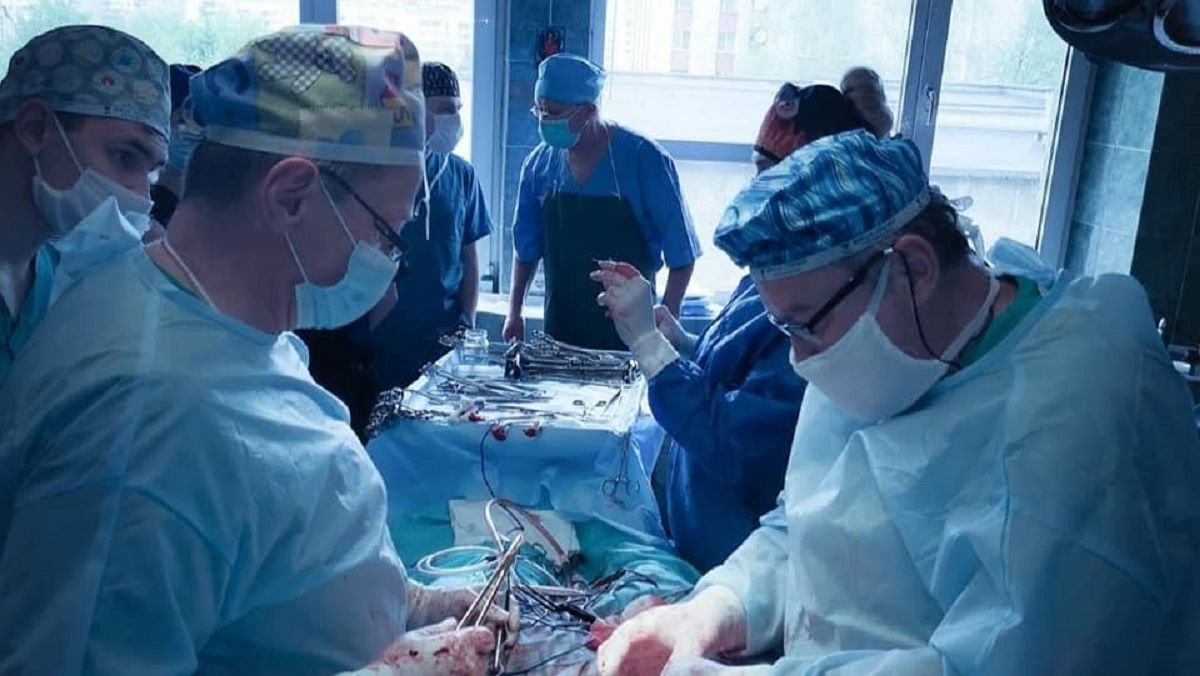 У львів’янки, що намагалася схуднути, видалили 40-кілограмову кистому
