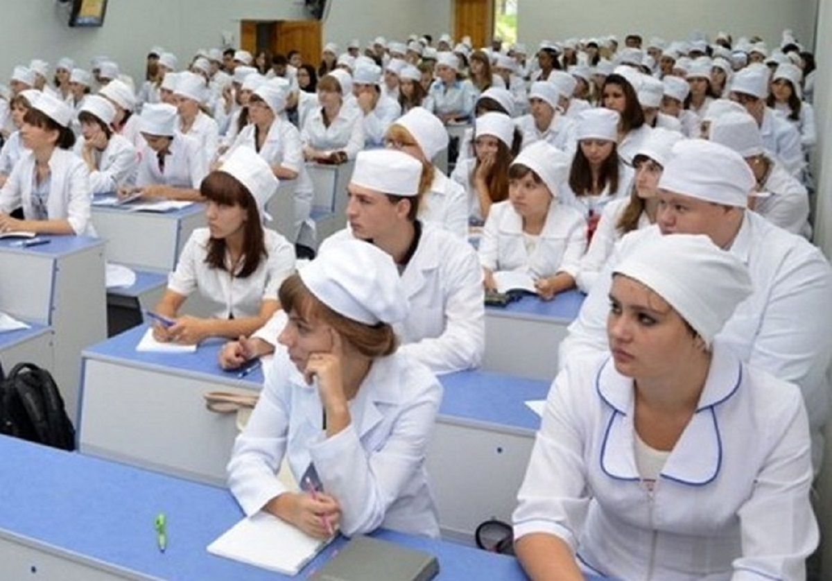 Іспити для студентів-медиків та інтернів перенесли через карантин