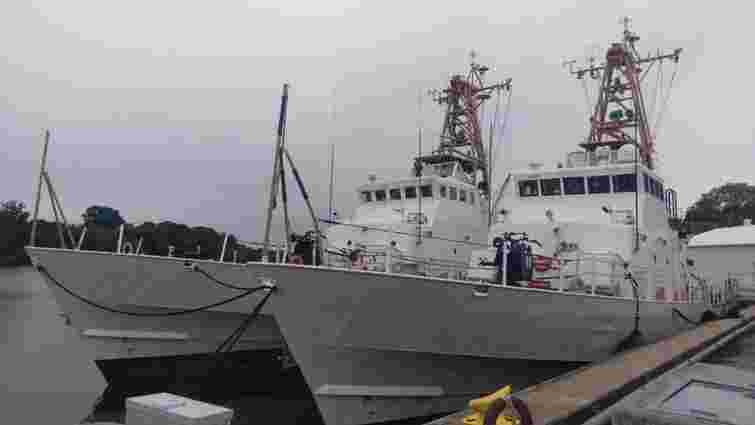 ВМС України почали набирати екіпажі для американських катерів Island