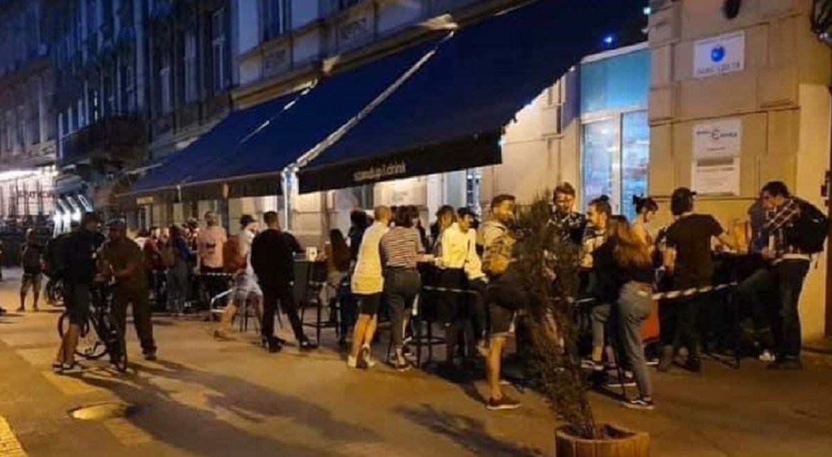 Львівський паб «Золотий колос» закрили через порушення карантину
