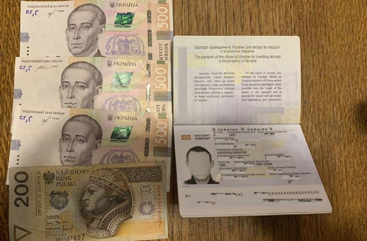 28-річний українець, який ухилявся від сплати аліментів, намагався потрапити до  Польщі за хабар