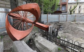 У четвер підрядник продовжить реконструкцію львівського фонтана «Кульбаба»