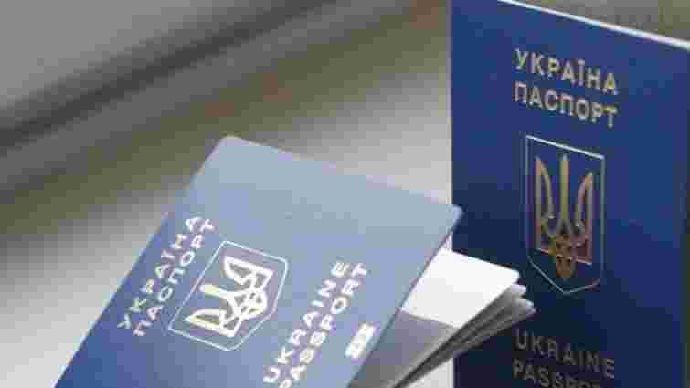 Українцям заборонили в'їжджати до Білорусі за внутрішнім паспортом