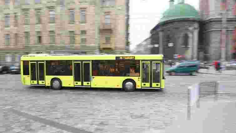 До кінця карантину для мешканців Рясне-1 запускають спеціальний автобус