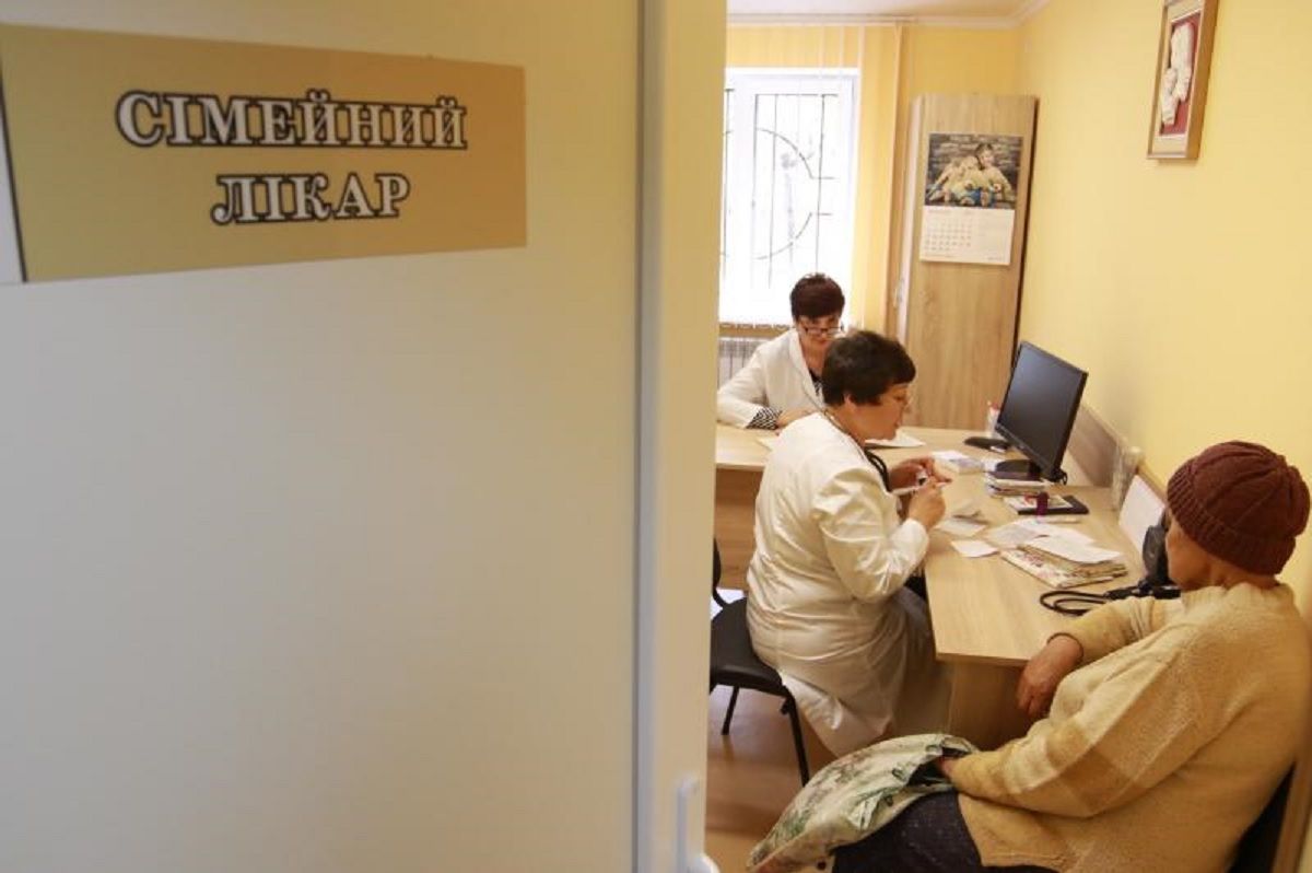 Відсьогодні львівські поліклініки відновили роботу в звичному режимі