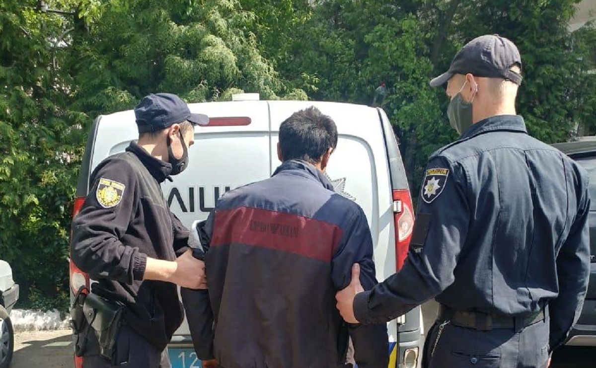 Неповнолітній мешканець Закарпаття побив та пограбував 56-річного львів’янина