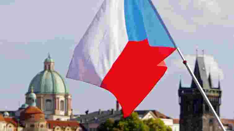 Чехія частково відновила видачу робочих віз для українців