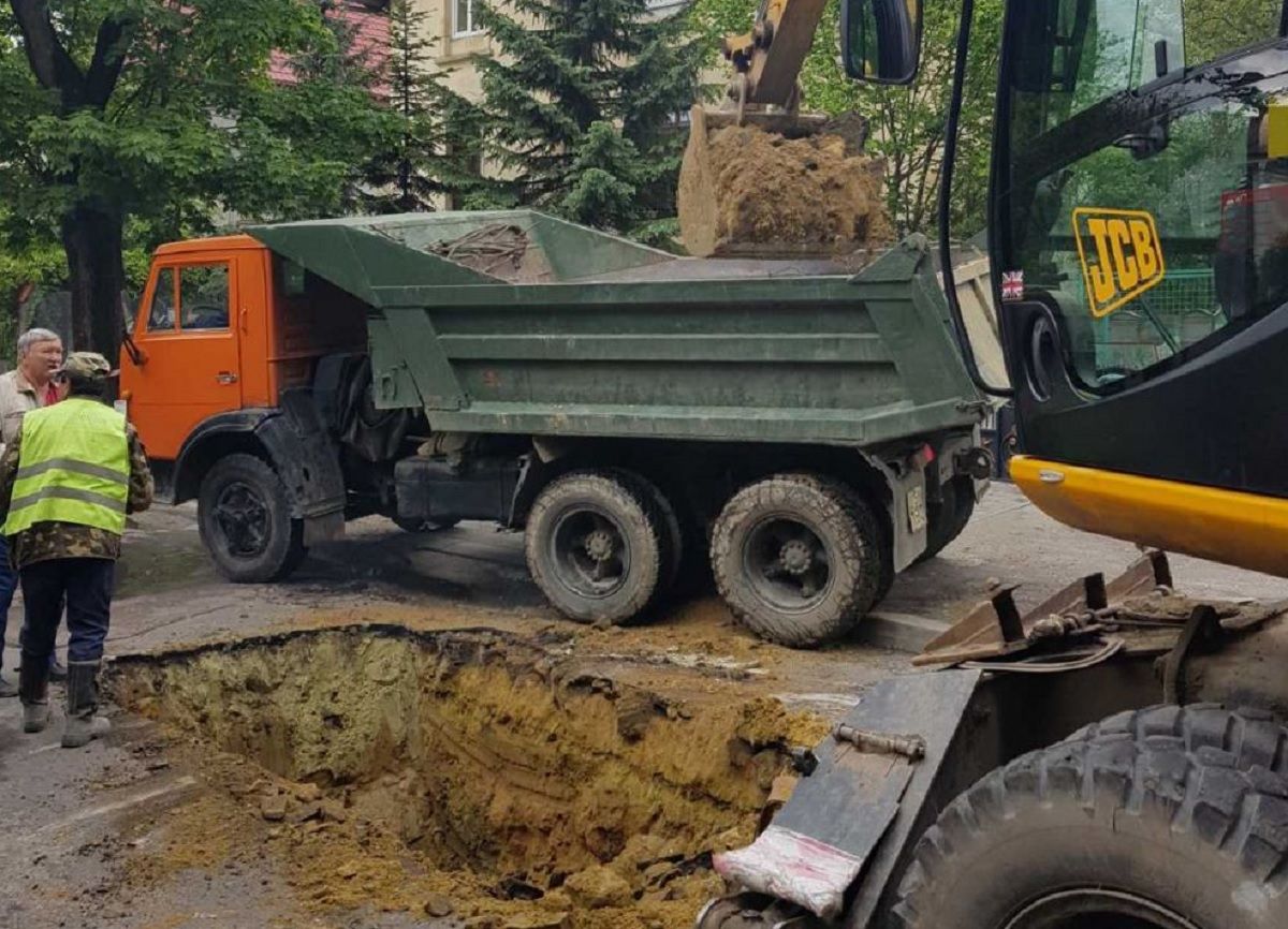 До кінця місяця для транспорту перекрили частину вул. Рудницького