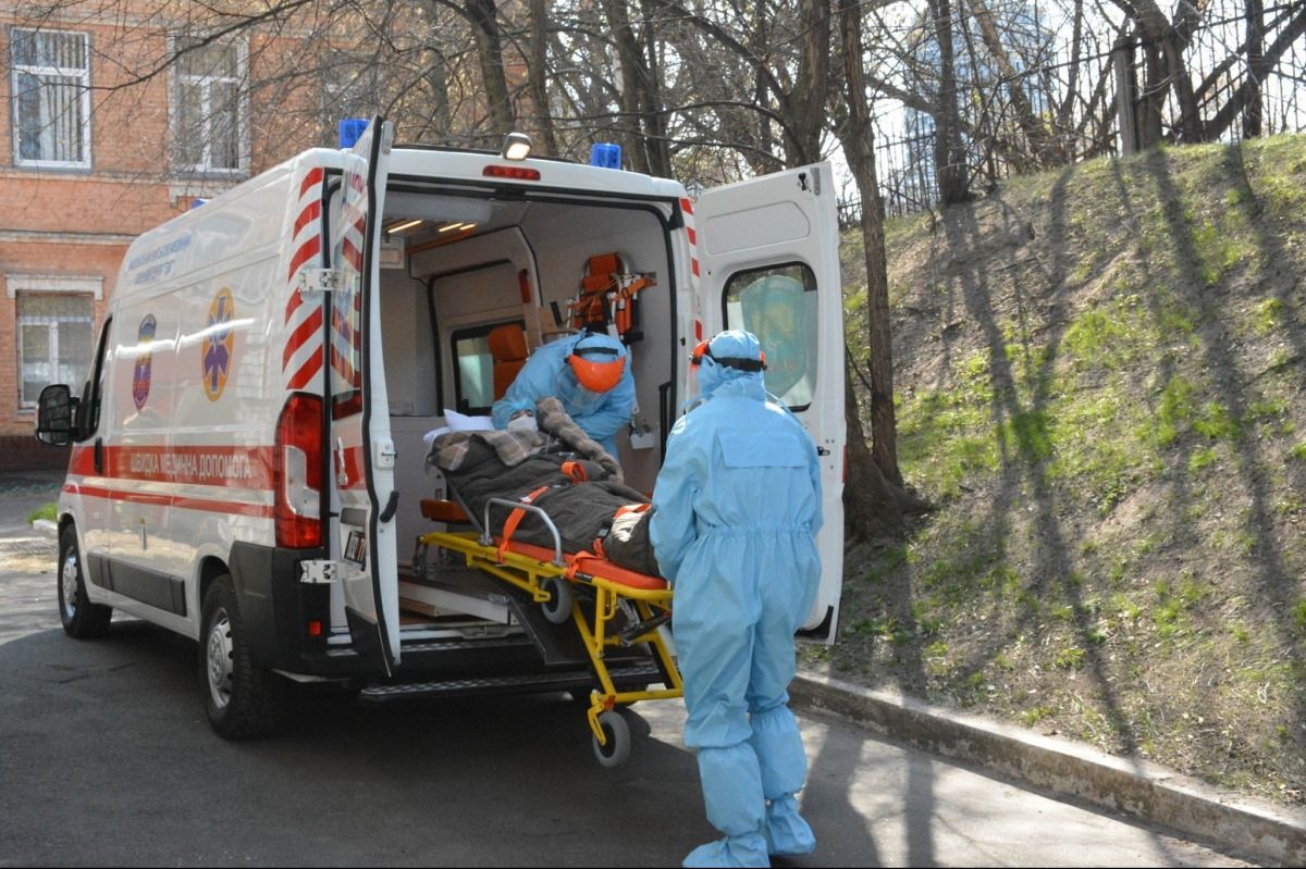 У Кременчуці жінка вилікувалася від коронавірусу, але померла через знищені легені