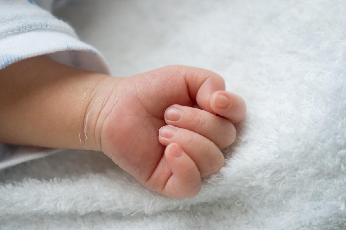 Львівські лікарі врятували дворічного хлопчика, який наївся мідного купоросу
