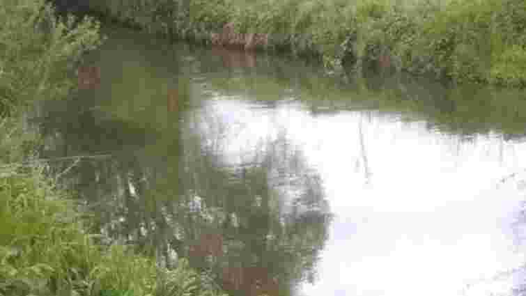 На Яворівщині у річці місцеві мешканці виявили тіло жінки