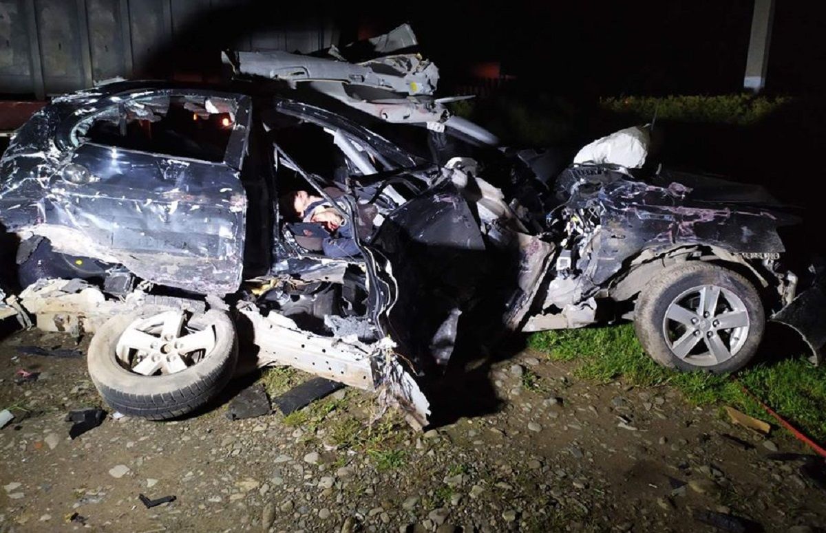 У лобовій ДТП з фурою на Дрогобиччині загинули два 22-річних хлопці