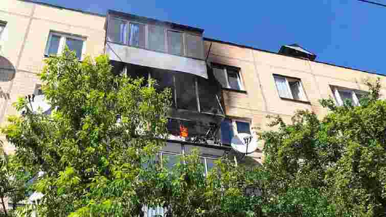 Через пожежу на балконі квартири у Львові рятувальники евакуювали сусідів