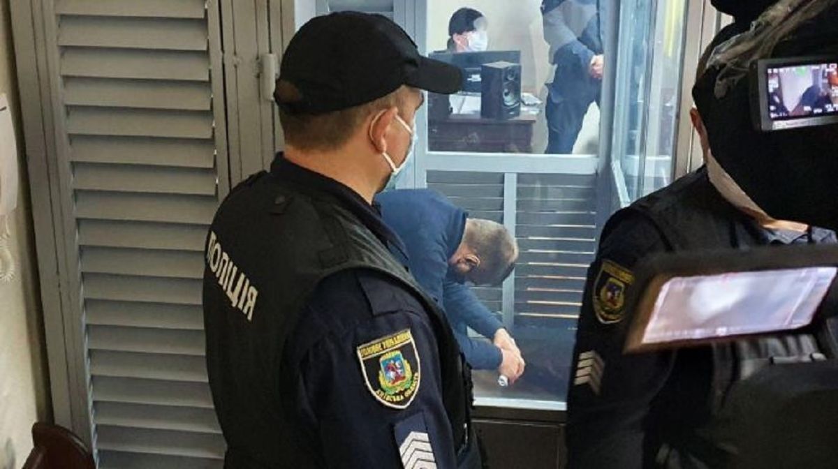 Підозрювані у зґвалтуванні 26-річної жінки поліцейські з Кагарлика не визнають провину