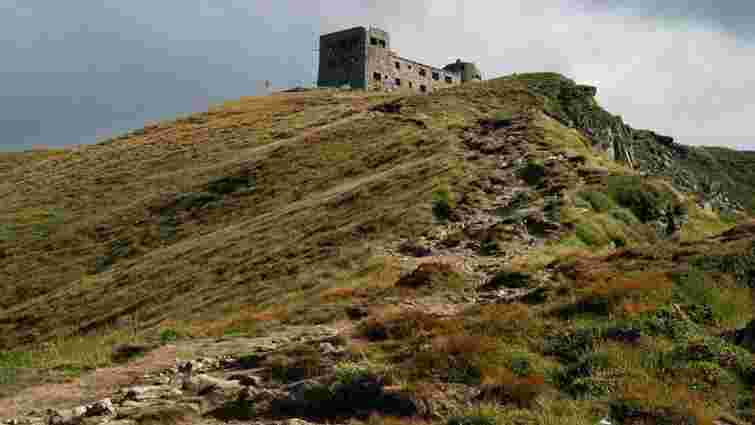 На горі Піп Іван у Карпатах розпочали спорудження Хресної дороги