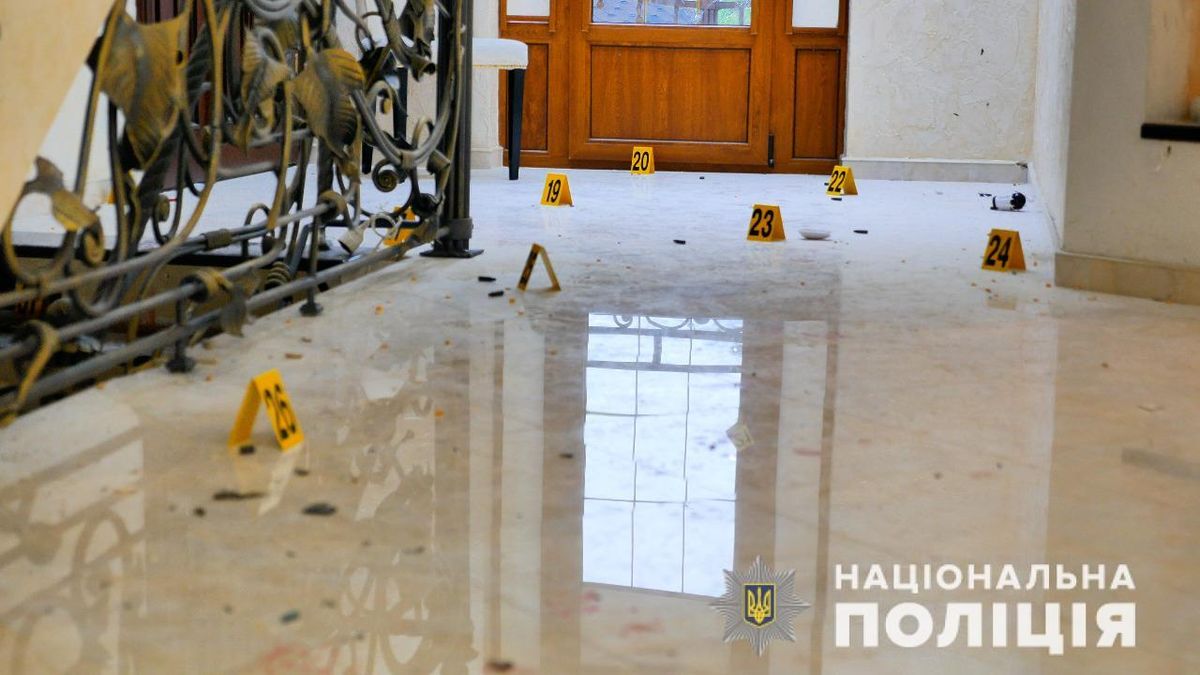 Під час затримання на Буковині іноземець підстрелив двох поліцейських