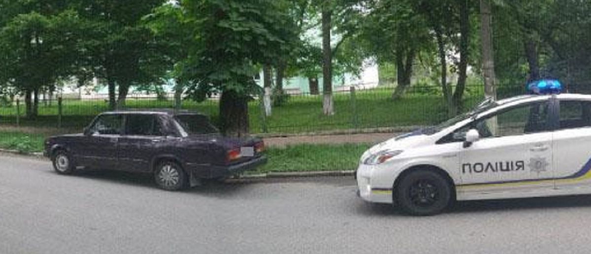 У Стрию п’яний водій запропонував поліцейським тисячу гривень хабара 