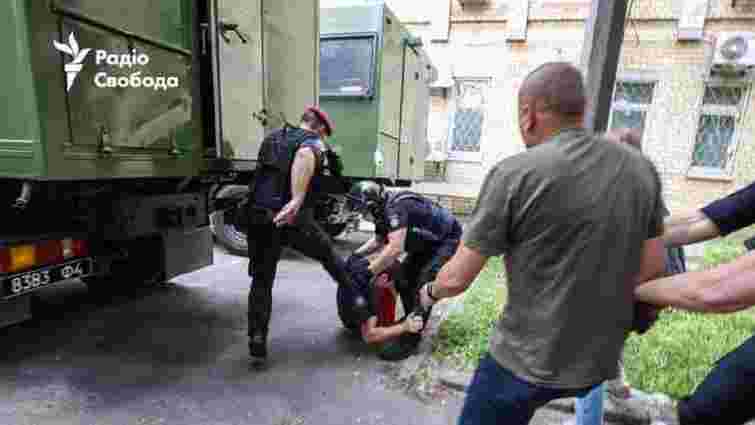 Поліція затримала кількох прихильників Сергія Стерненка біля київського суду