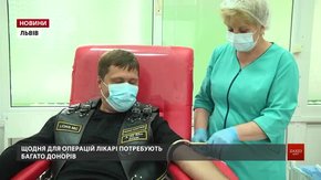 Львівські байкери здали кров для онкохворих дітей