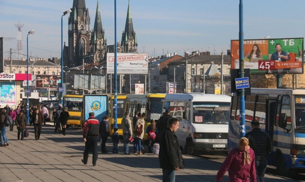 Перевізники Львівщини заявили про повне відновлення приміських і міжміських  перевезень