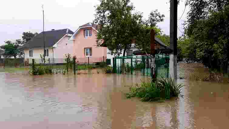 На Стрийщині внаслідок сильних опадів підтопило понад 100 будинків у с. Зарічне